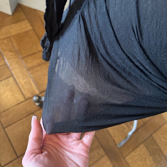 Kit & Ace Longsleeve ruched top size S - Picture 4 of 4